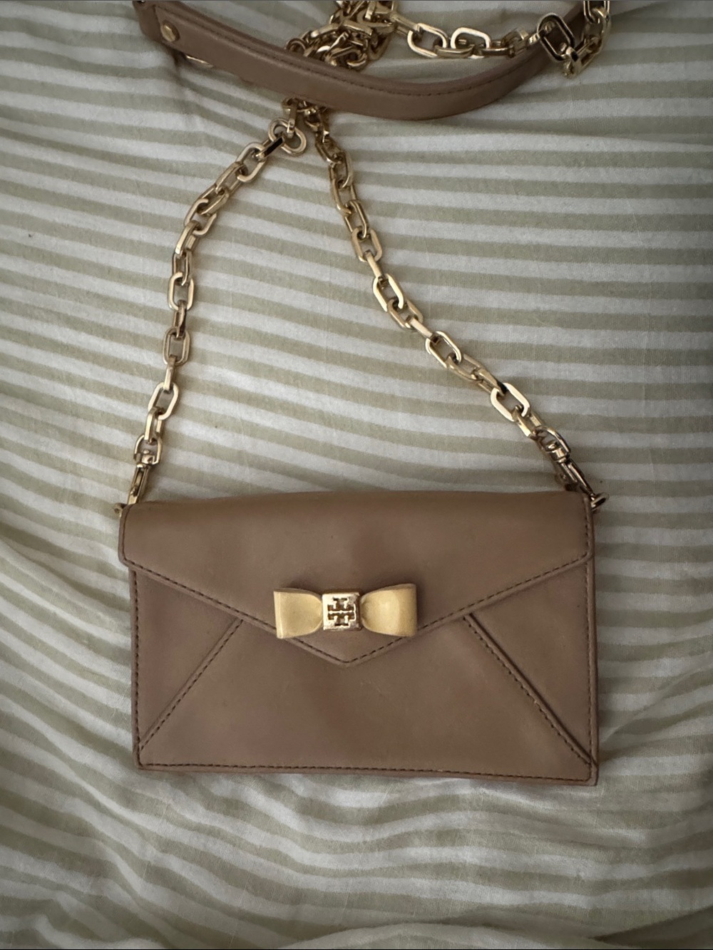 Tory Burch Beige Leather Bow Crossbody with Gold Chain